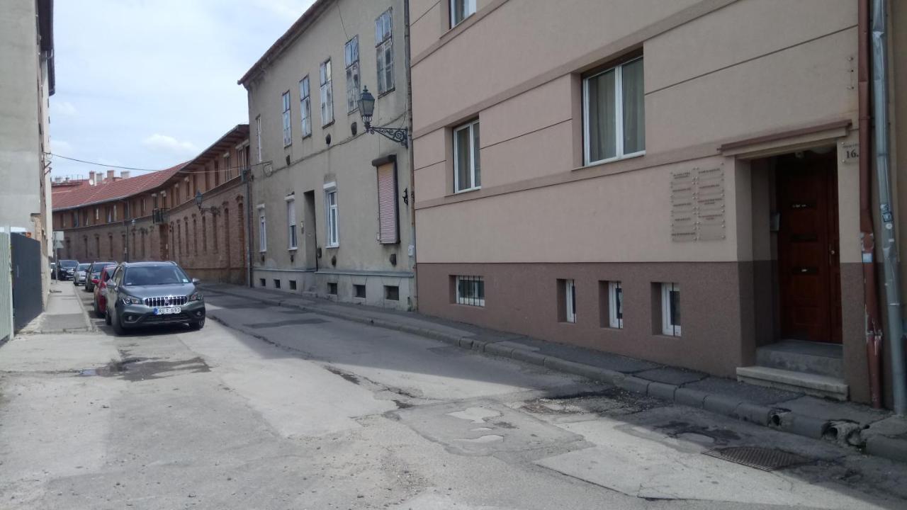 Jazmin Apartman Apartment Pecs Exterior photo